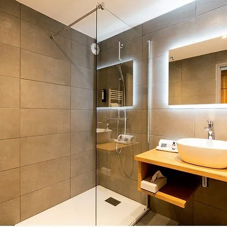 Fac & Spera -hotel & 4*