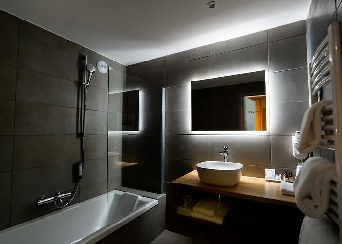 Fac & Spera -hotel & Hotel 4*