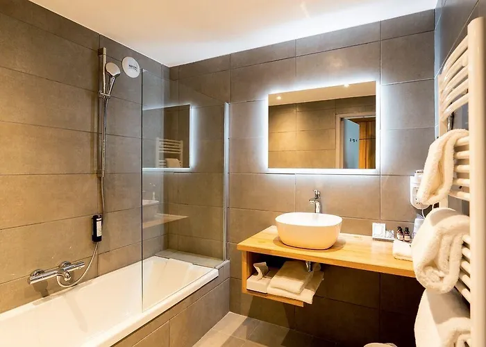 Fac & Spera -hotel & Hotel 4*