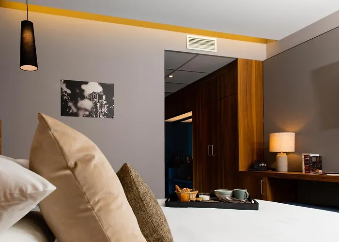 Fac & Spera -hotel & 4*