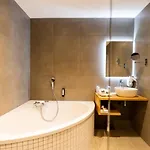 Hotel Fac & Spera -hotel & 4*