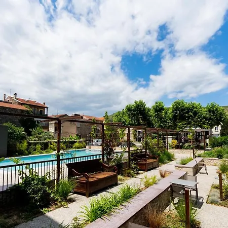 Fac&spera -hôtel&spa Hotel